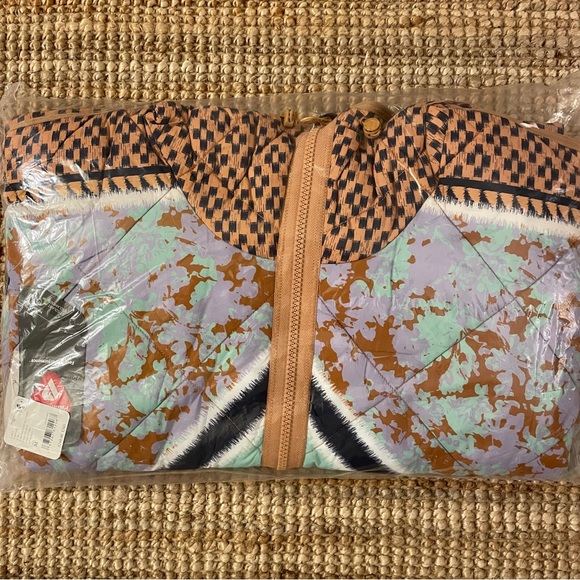 NEW Free People Pria Printed Packable Puffer Jacket - Picture 7 of 13